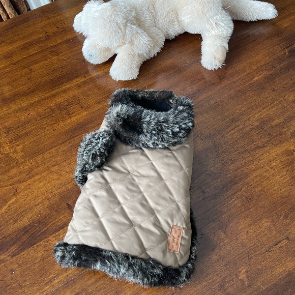 Dog Winter Jacket with Faux Fur - Picture 7 of 16